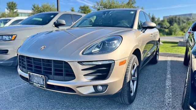 2017 Porsche Macan