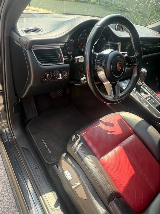 2017 Porsche Macan - Image 20 of 20