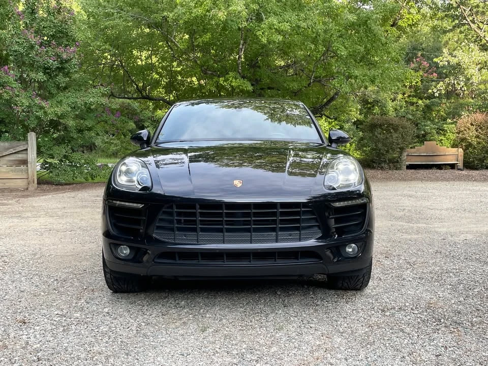 2017 Porsche Macan - Image 2 of 18