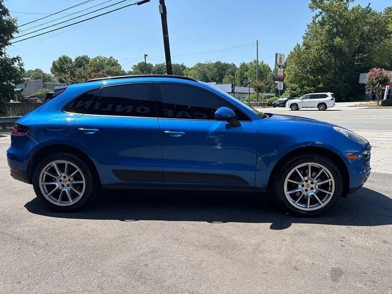 2017 Porsche Macan - Image 15 of 16