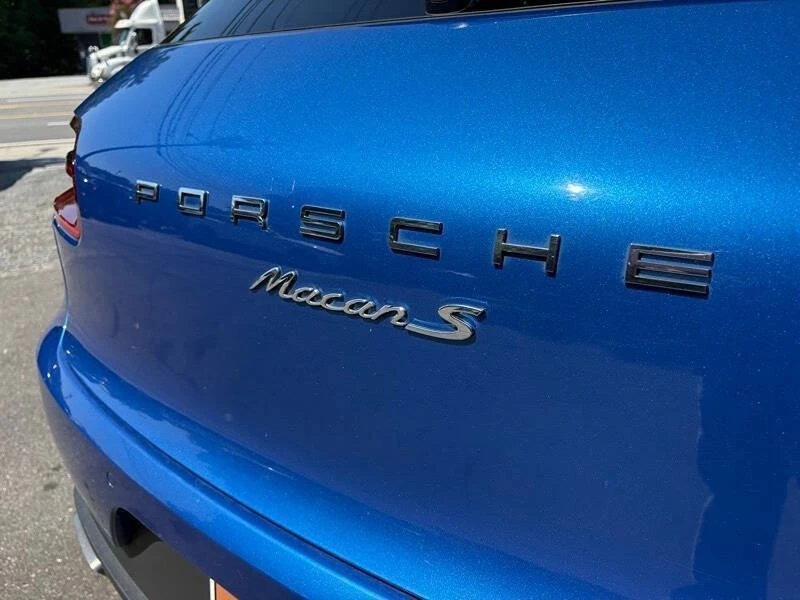 2017 Porsche Macan - Image 6 of 16