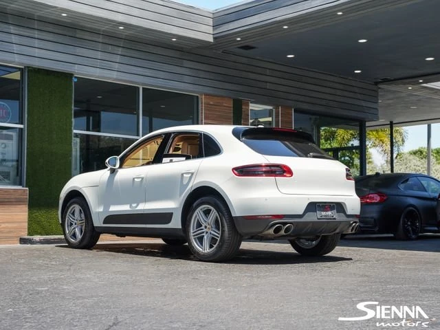 2017 Porsche Macan - Image 12 of 20