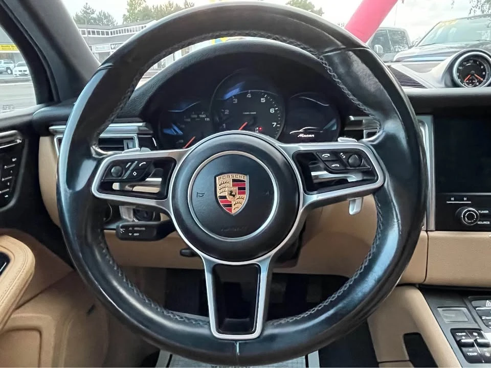 2017 Porsche Macan - Image 10 of 16