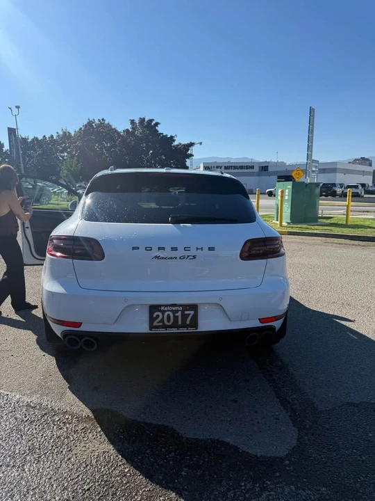 2017 Porsche Macan - Image 3 of 9