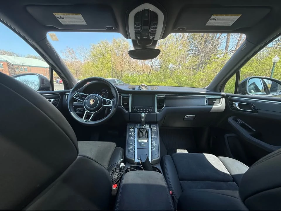 2017 Porsche Macan - Image 3 of 5