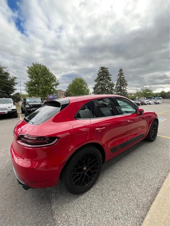 2017 Porsche Macan - Image 13 of 16