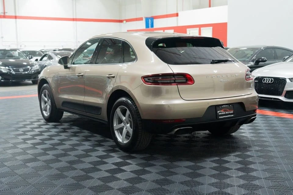 2017 Porsche Macan - Image 4 of 20
