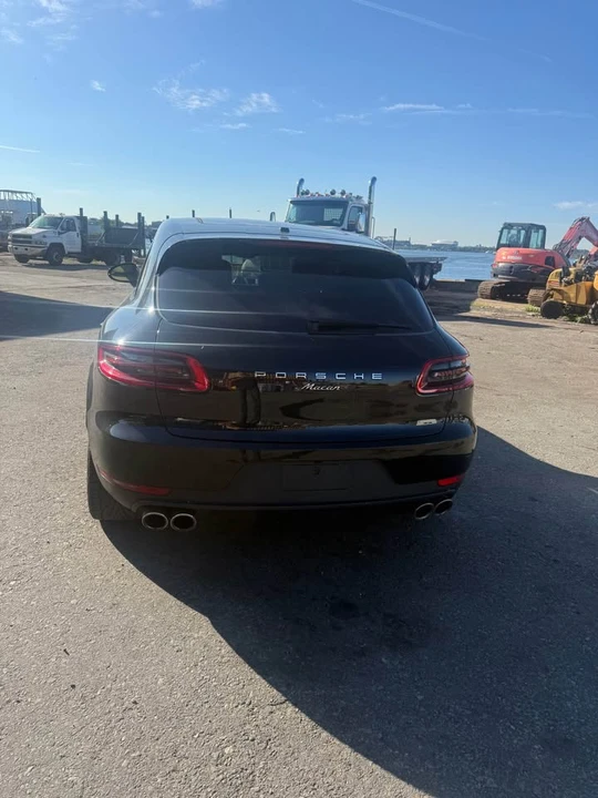 2017 Porsche Macan - Image 3 of 12