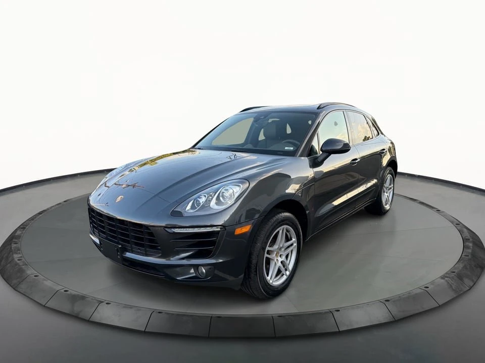 2017 Porsche Macan - Image 8 of 20