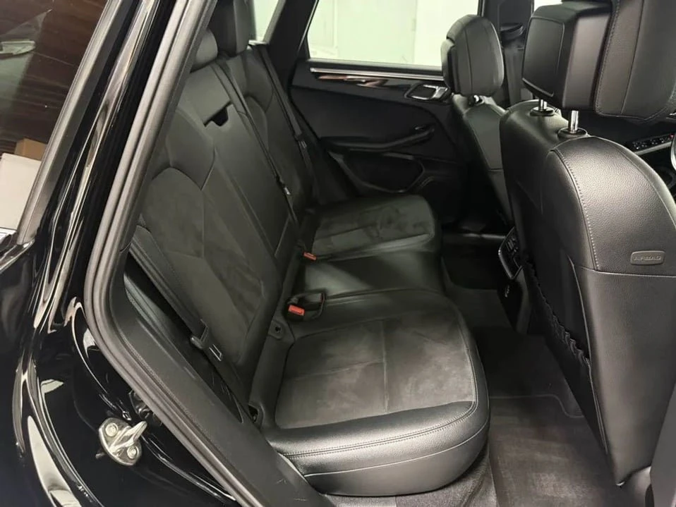 2017 Porsche Macan - Image 16 of 20