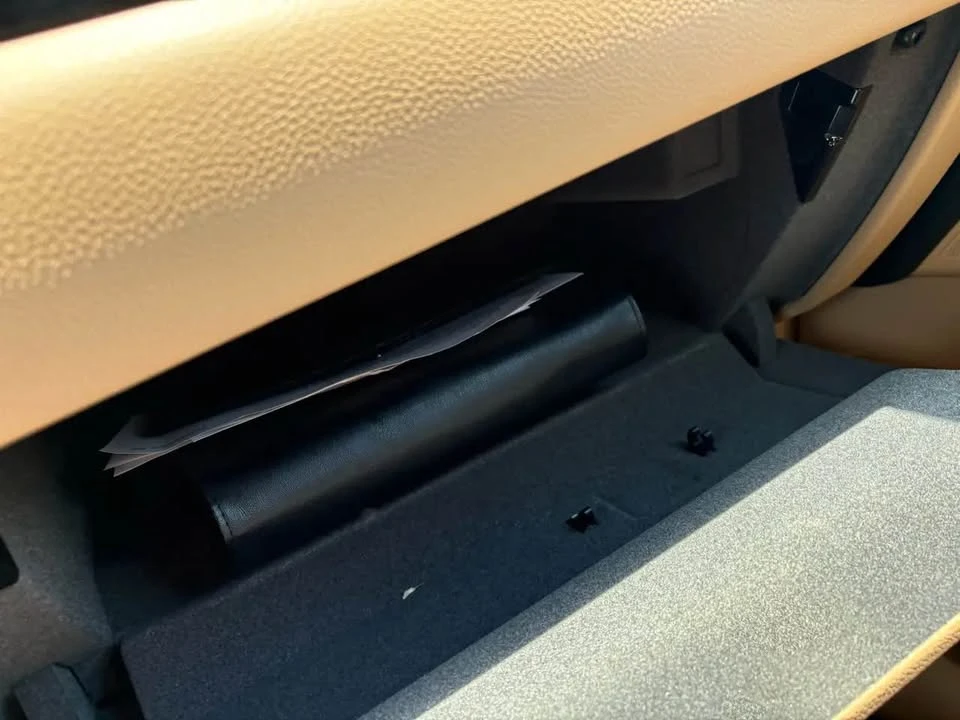 2017 Porsche Macan - Image 17 of 20