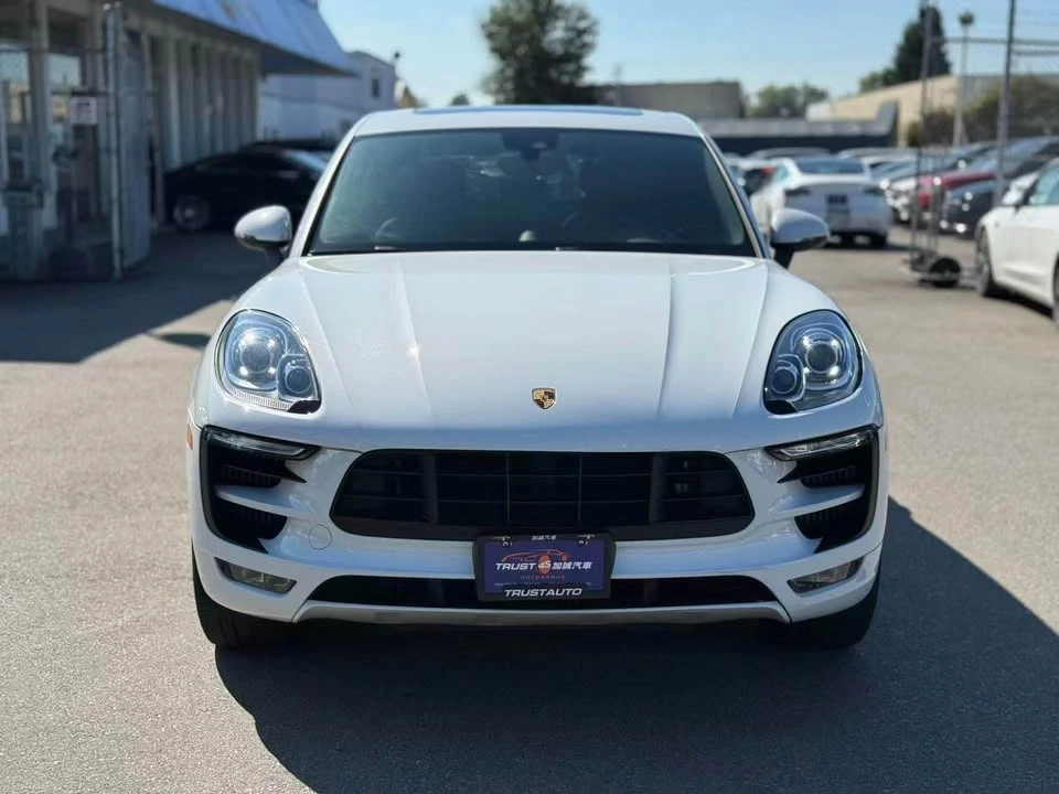 2017 Porsche Macan - Image 2 of 20