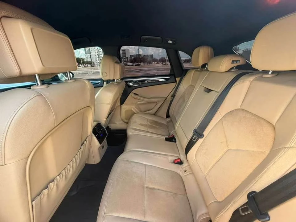 2017 Porsche Macan - Image 11 of 18