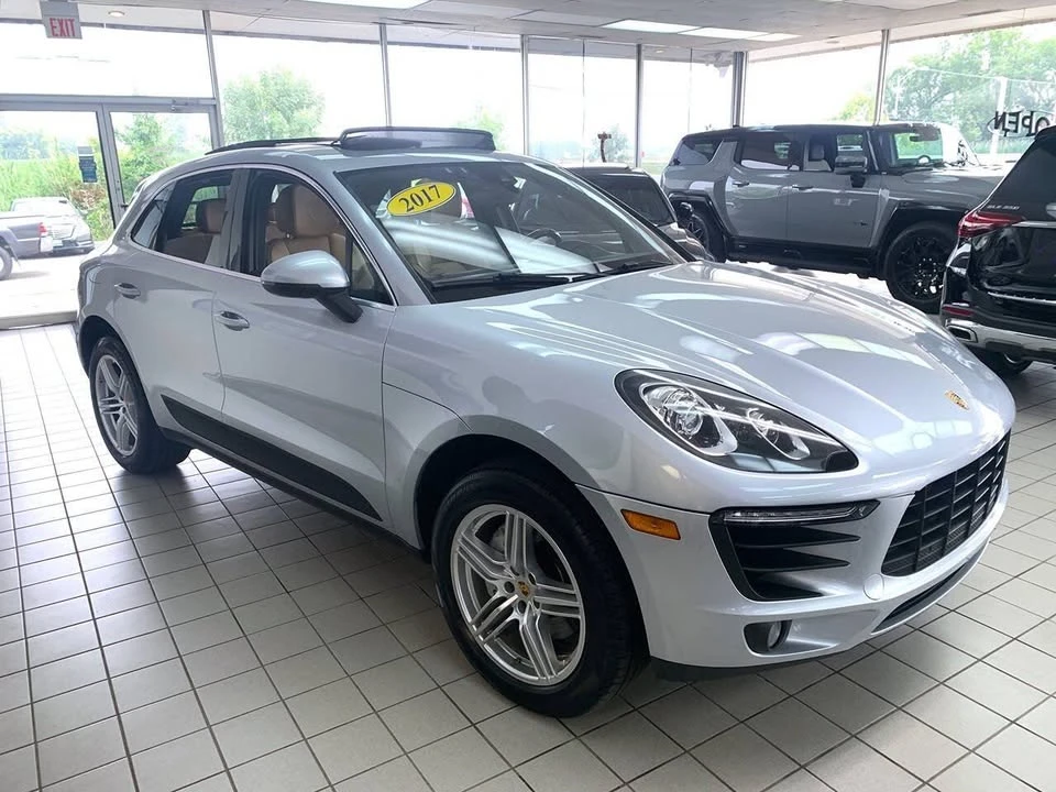 2017 Porsche Macan - Image 3 of 17