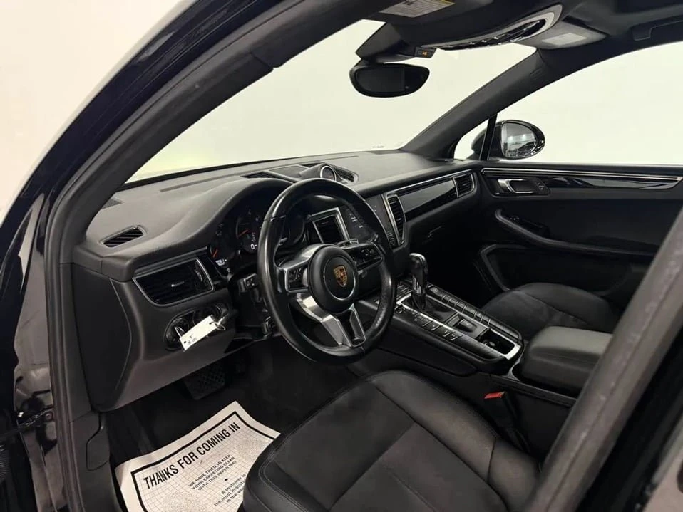 2017 Porsche Macan - Image 9 of 20