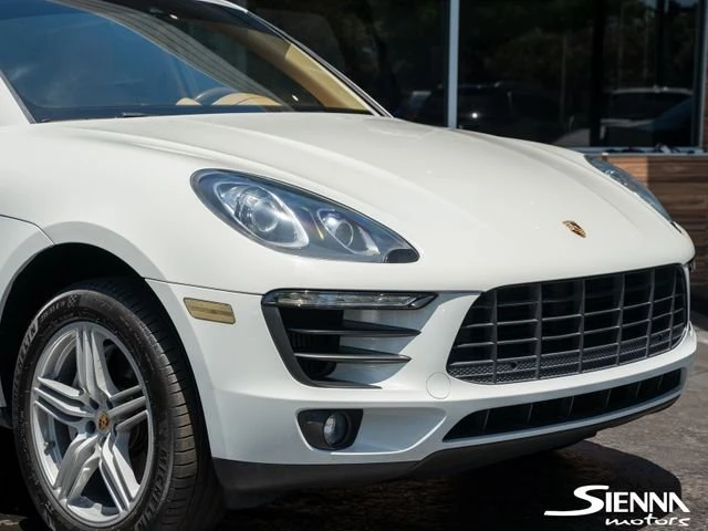 2017 Porsche Macan - Image 15 of 20