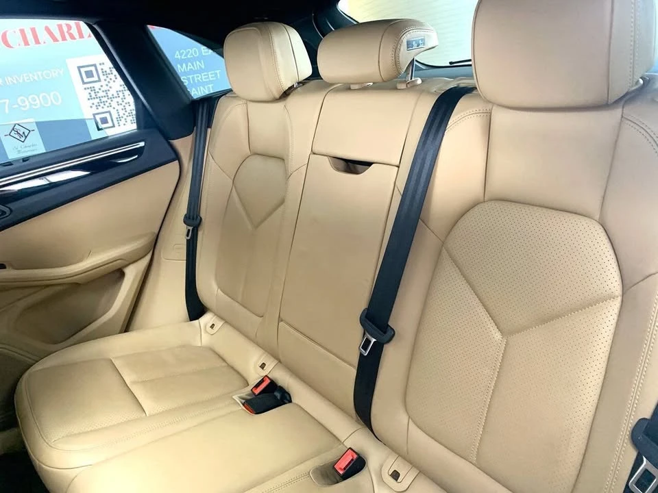 2017 Porsche Macan - Image 10 of 17