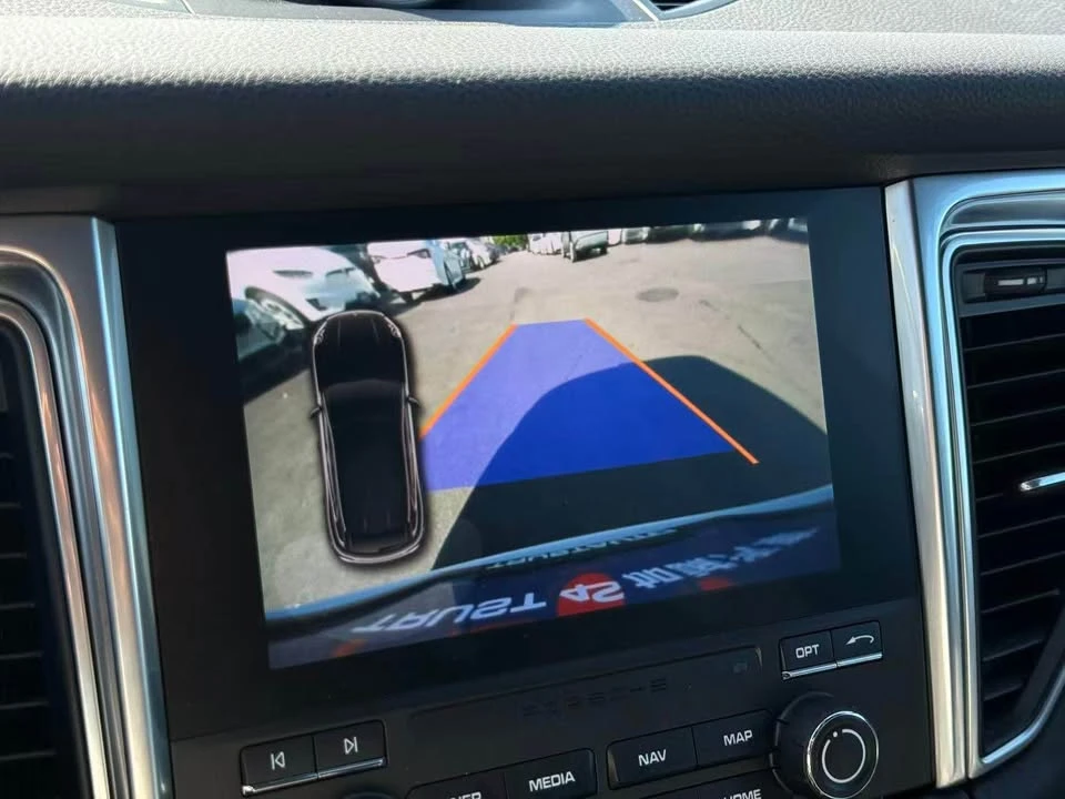 2017 Porsche Macan - Image 20 of 20
