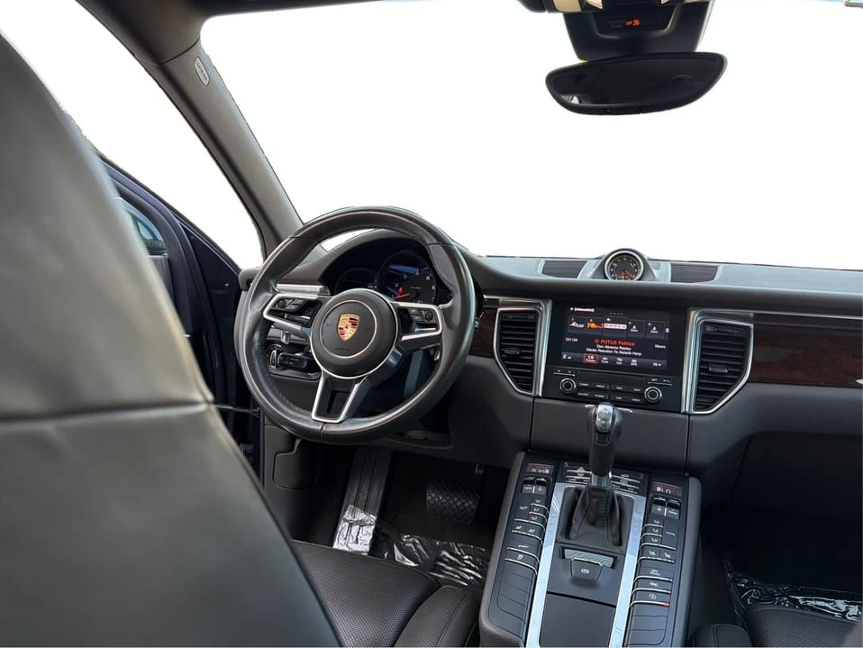 2017 Porsche Macan - Image 14 of 20