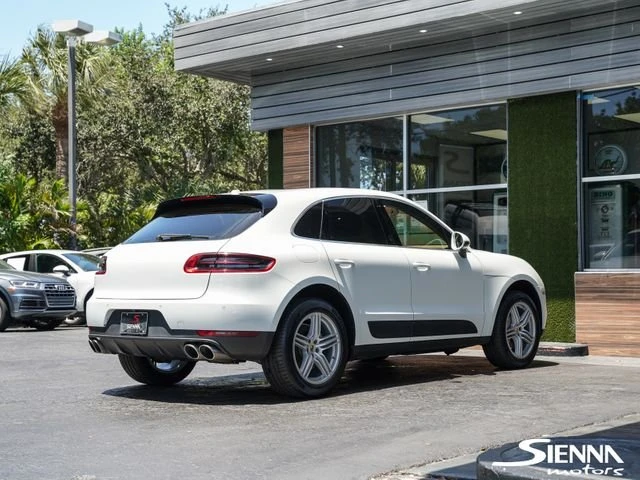 2017 Porsche Macan - Image 13 of 20