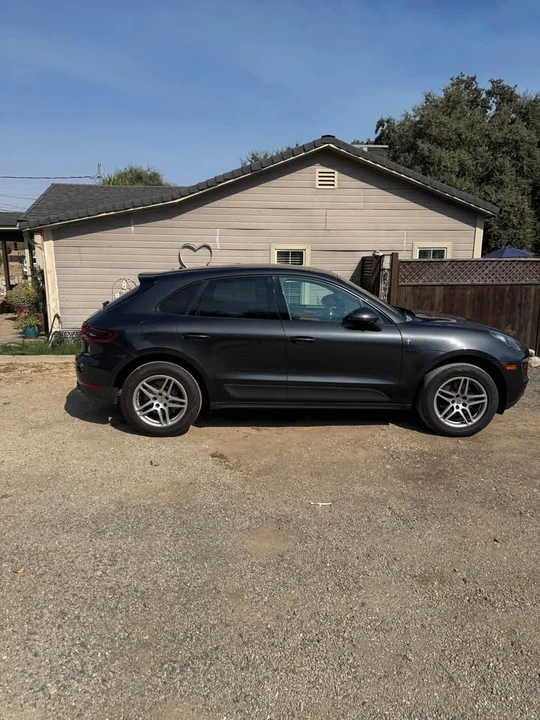 2017 Porsche Macan - Image 3 of 10