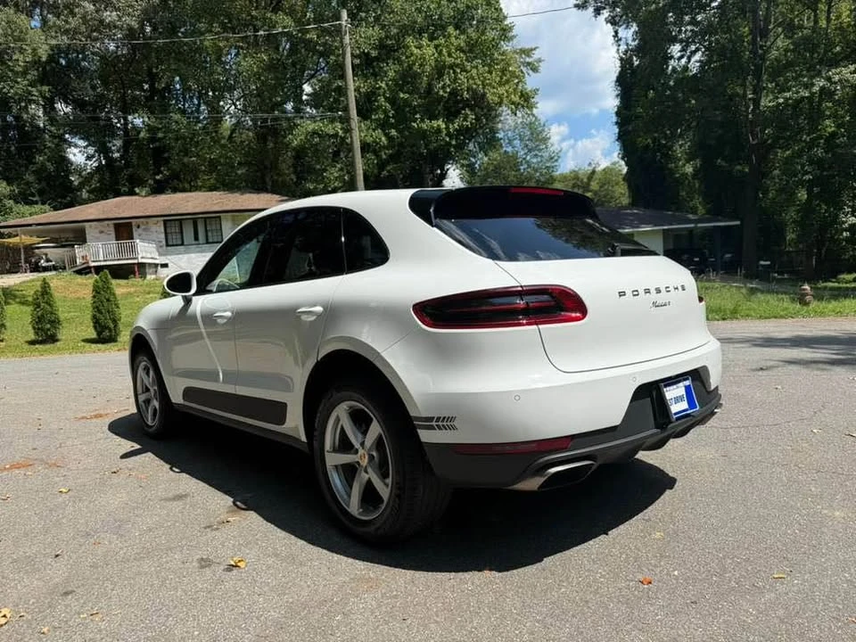 2017 Porsche Macan - Image 6 of 18