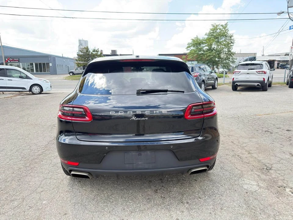 2017 Porsche Macan - Image 6 of 8