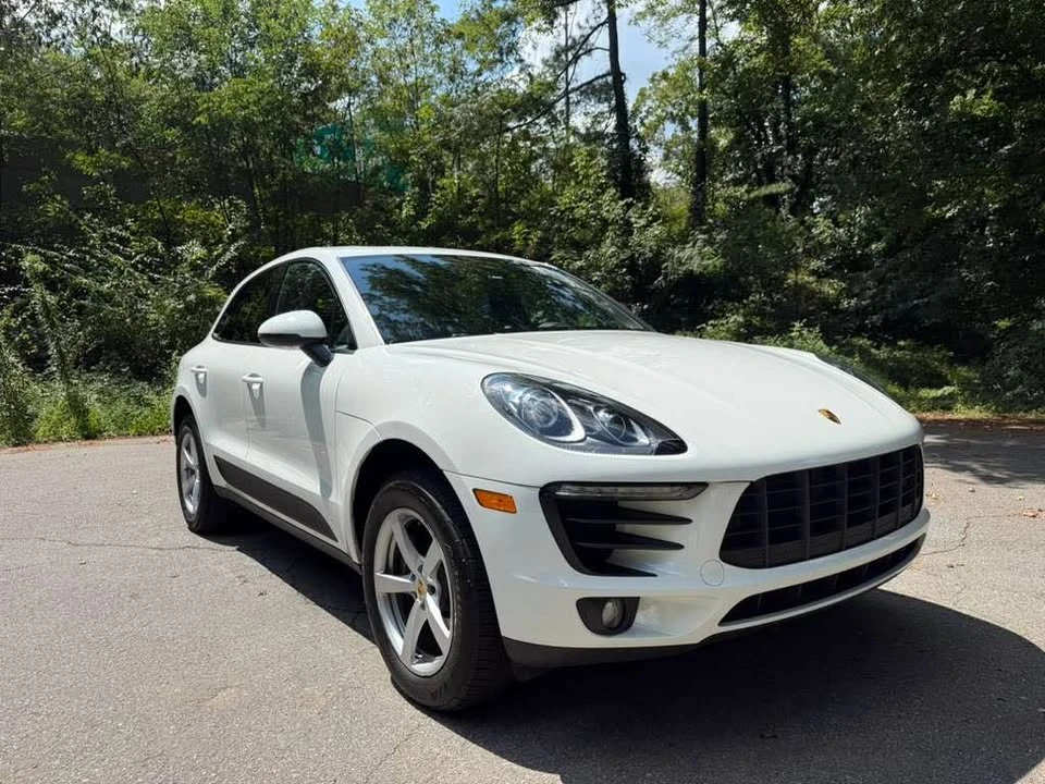 2017 Porsche Macan - Image 7 of 18