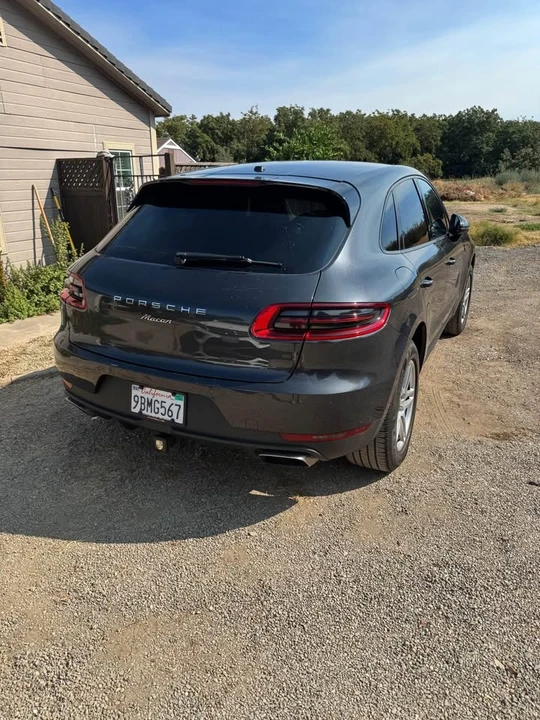 2017 Porsche Macan - Image 5 of 10