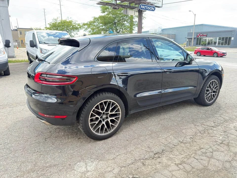 2017 Porsche Macan - Image 5 of 8