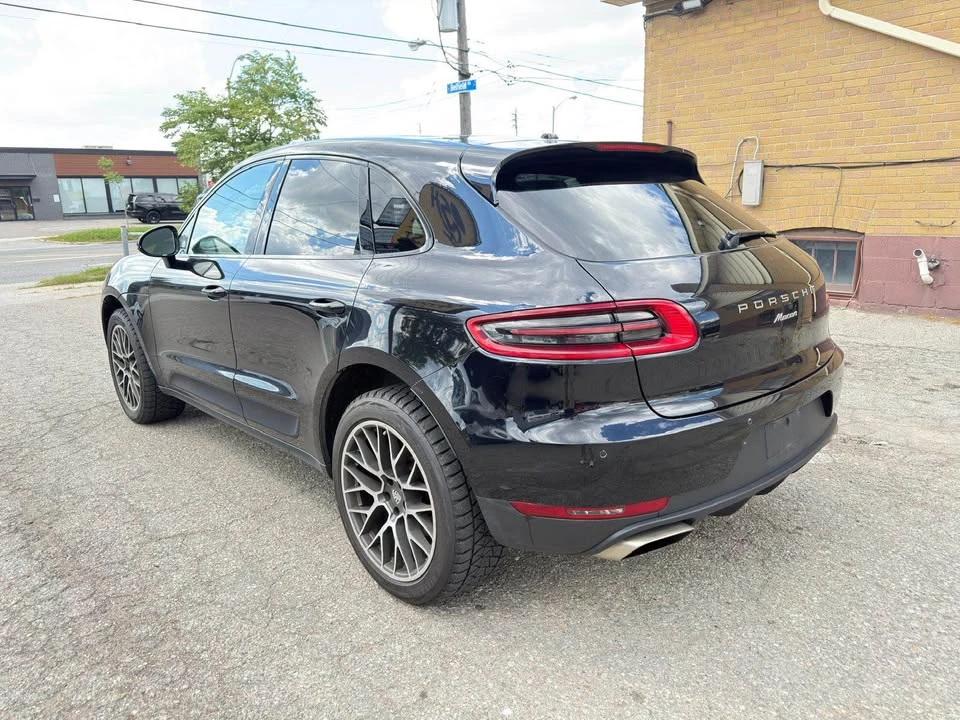 2017 Porsche Macan - Image 7 of 8