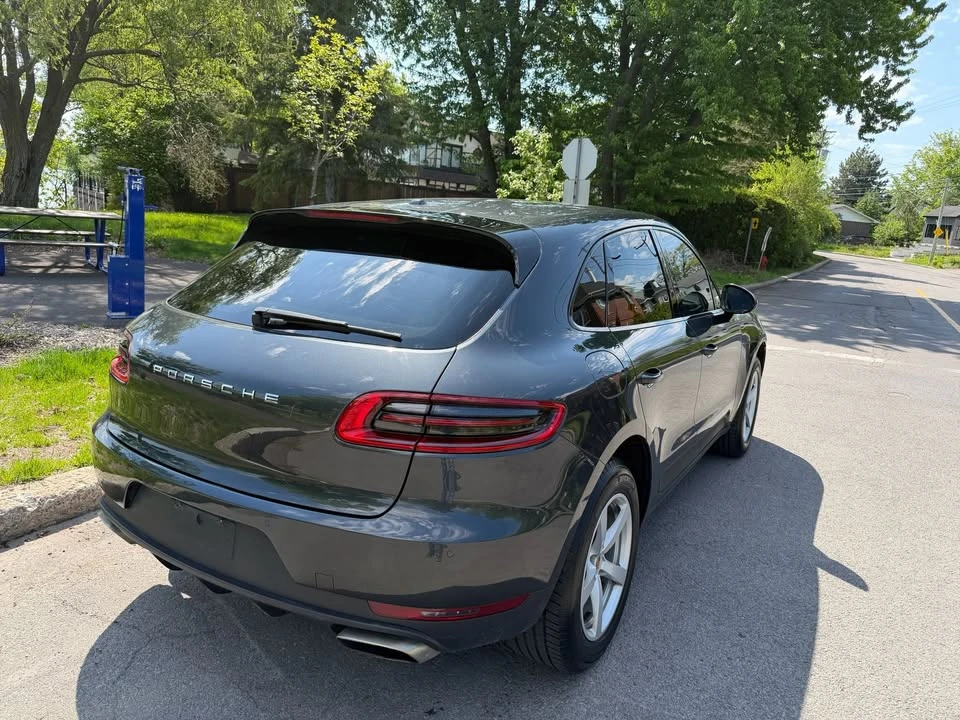 2017 Porsche Macan - Image 5 of 12