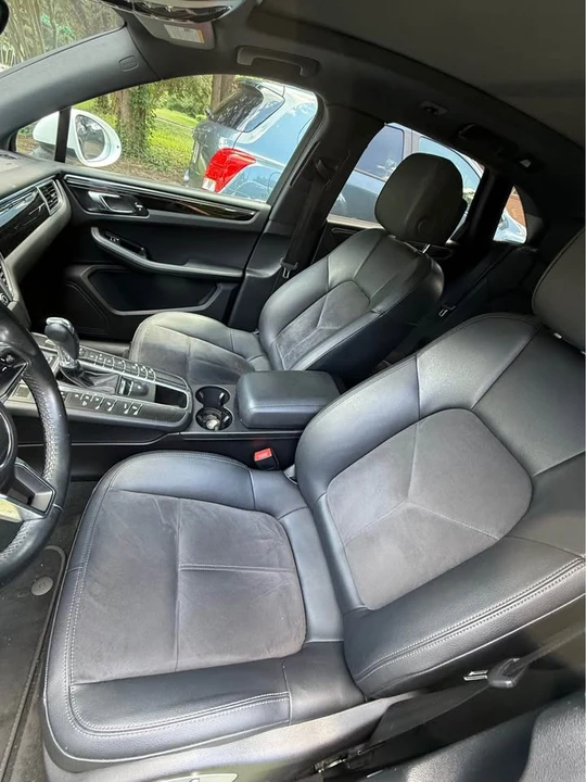 2017 Porsche Macan - Image 13 of 18