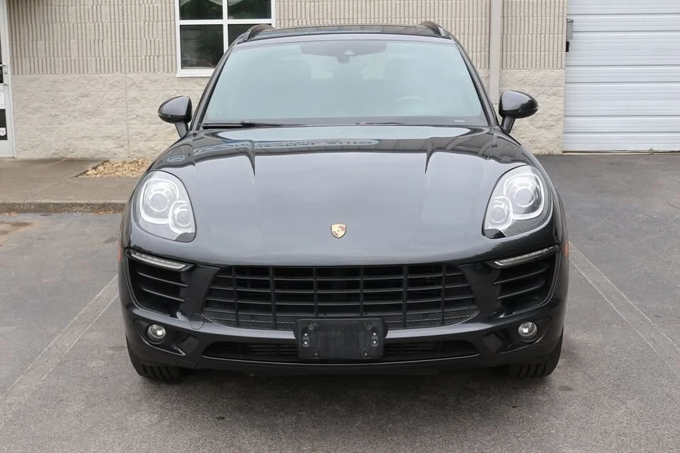 2017 Porsche Macan - Image 2 of 20