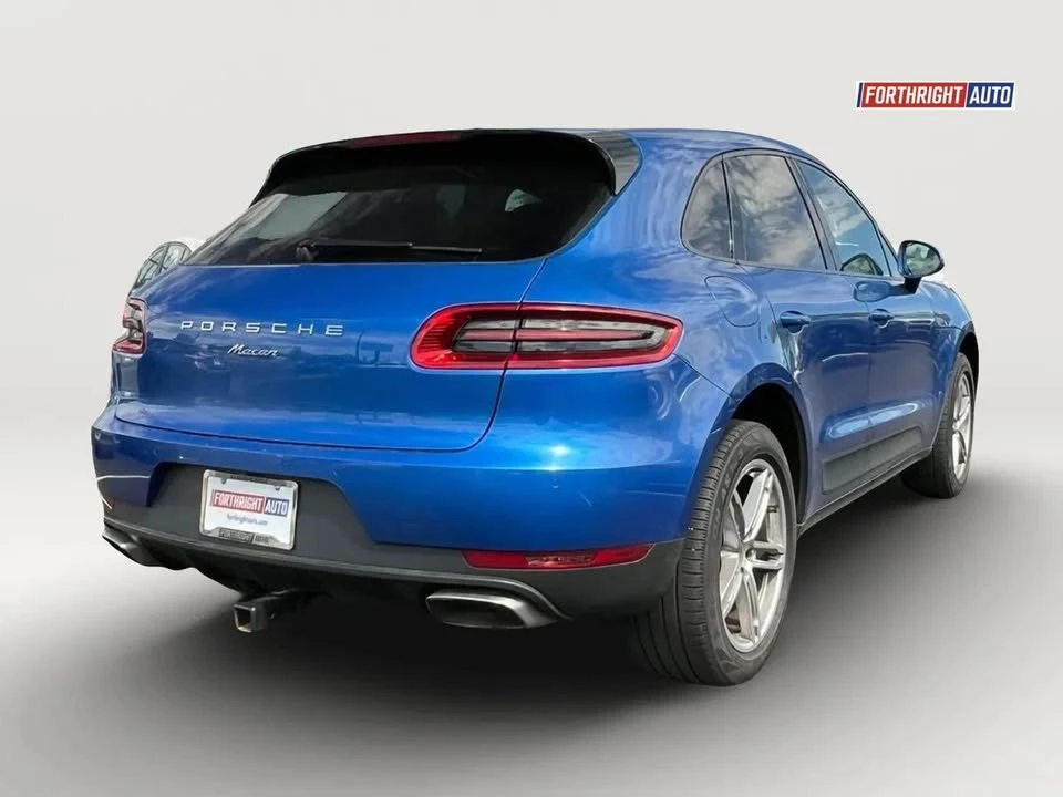 2017 Porsche Macan - Image 4 of 8