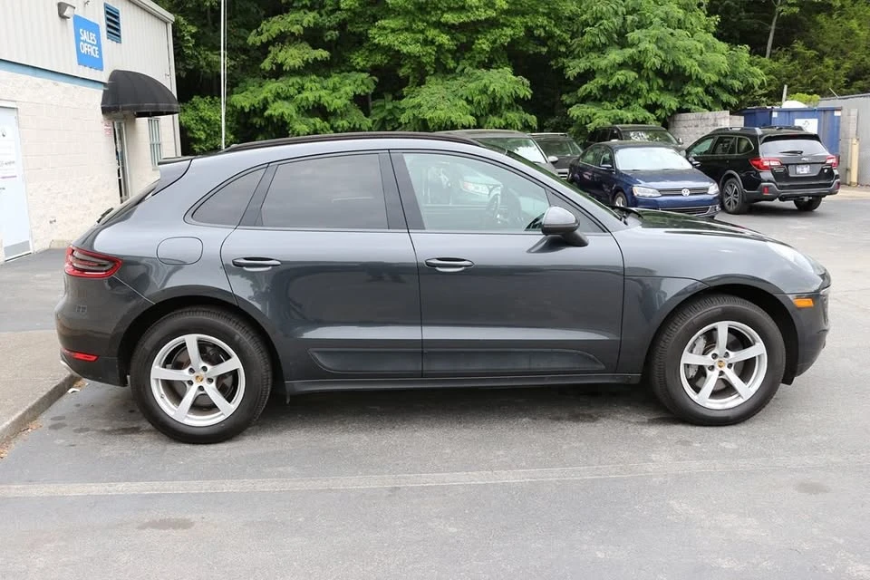 2017 Porsche Macan - Image 8 of 20