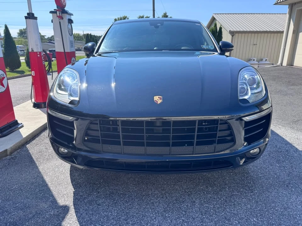 2017 Porsche Macan - Image 2 of 20