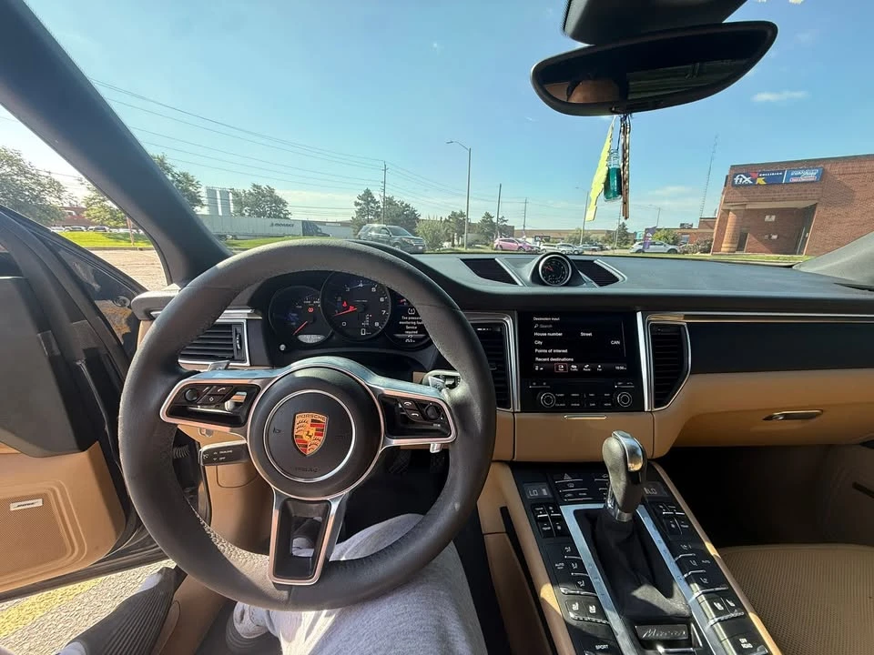 2017 Porsche Macan - Image 7 of 13