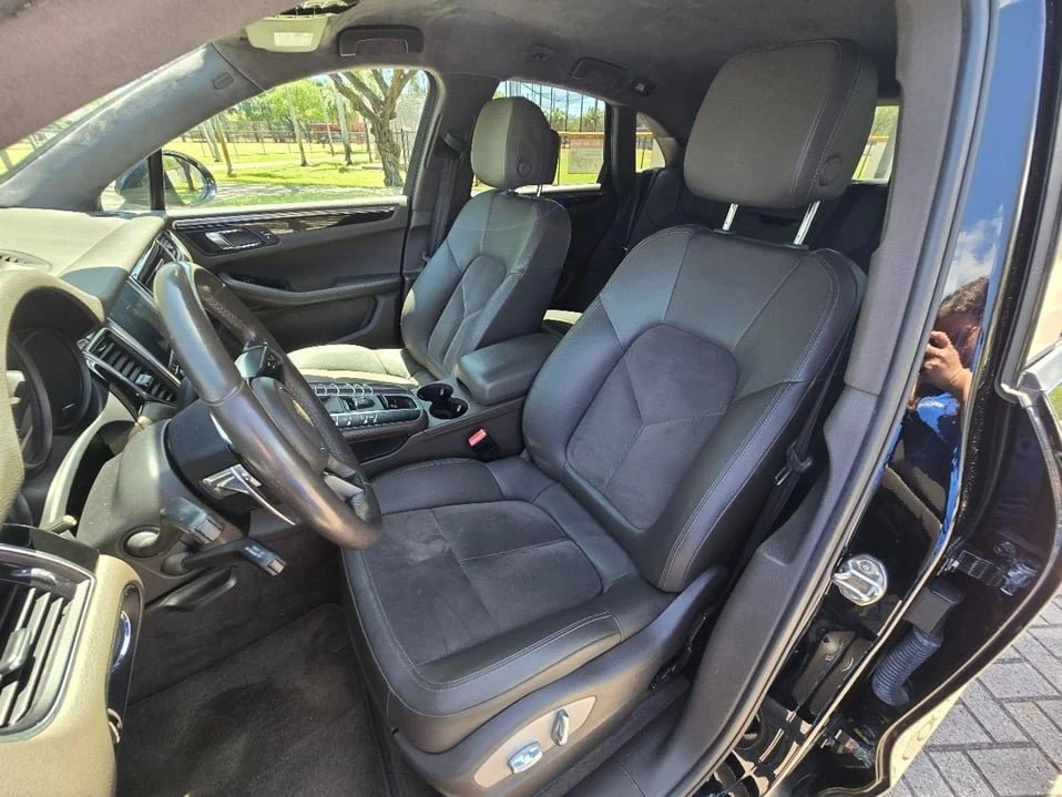 2017 Porsche Macan - Image 9 of 20