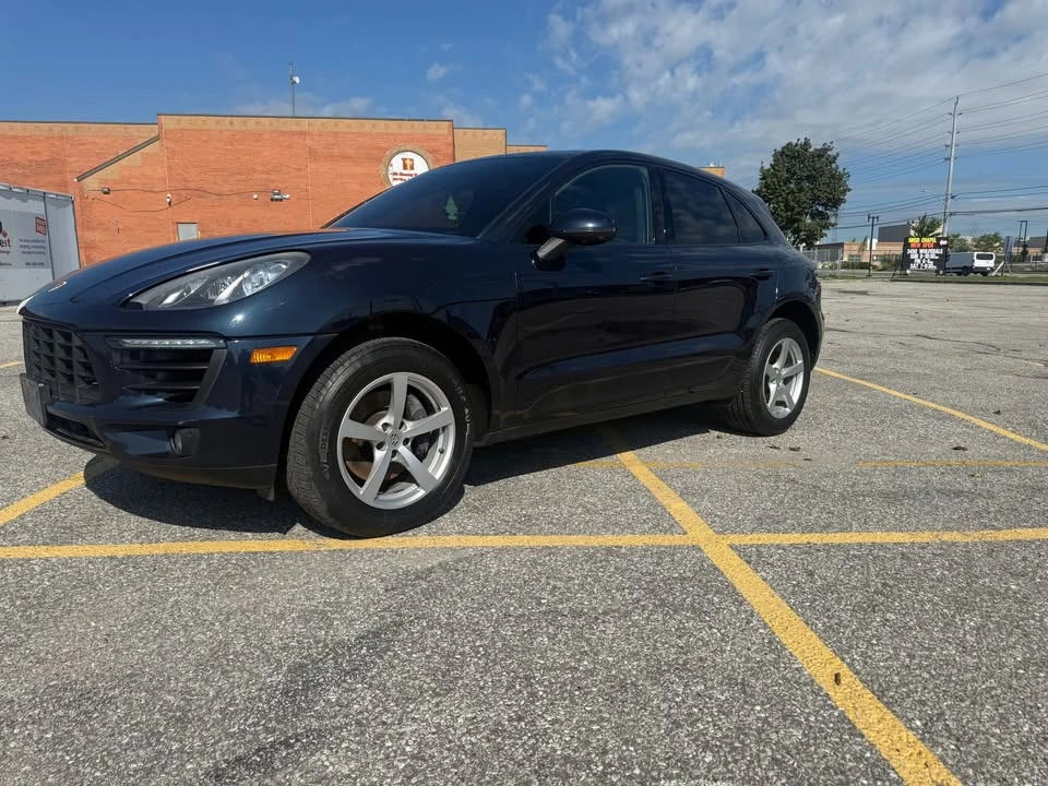 2017 Porsche Macan - Image 2 of 13