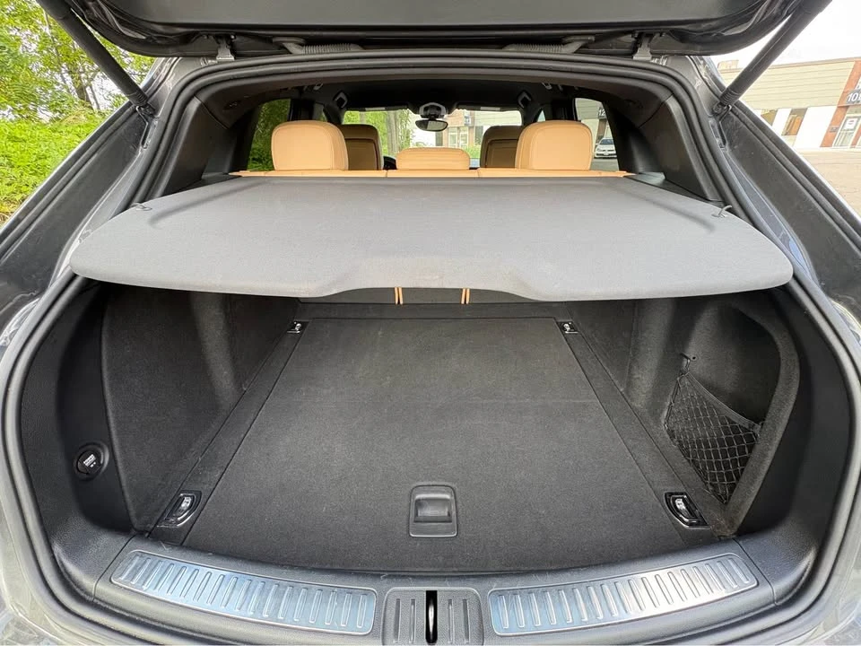 2017 Porsche Macan - Image 15 of 20