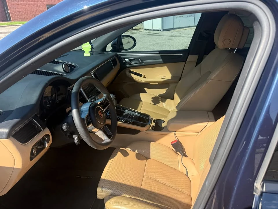 2017 Porsche Macan - Image 6 of 13