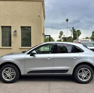 2017 Porsche Macan