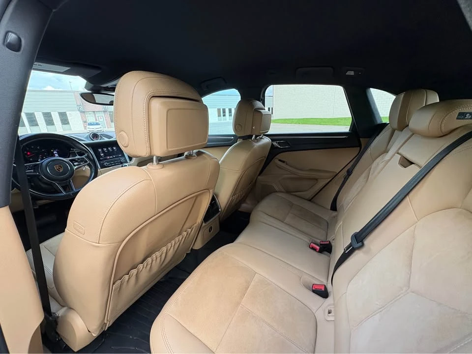 2017 Porsche Macan - Image 14 of 20