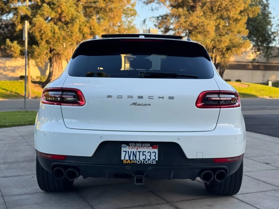 2017 Porsche Macan - Image 7 of 20