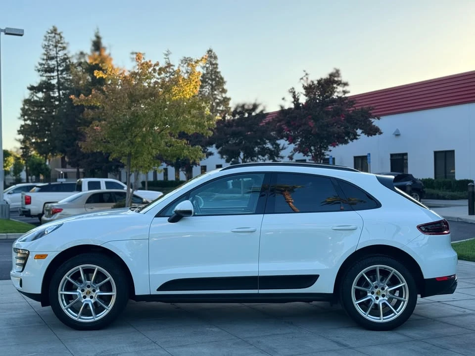 2017 Porsche Macan - Image 5 of 20