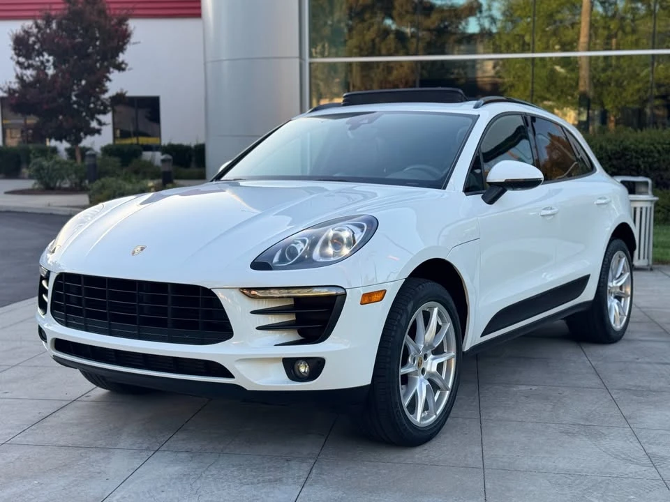 2017 Porsche Macan - Image 3 of 20