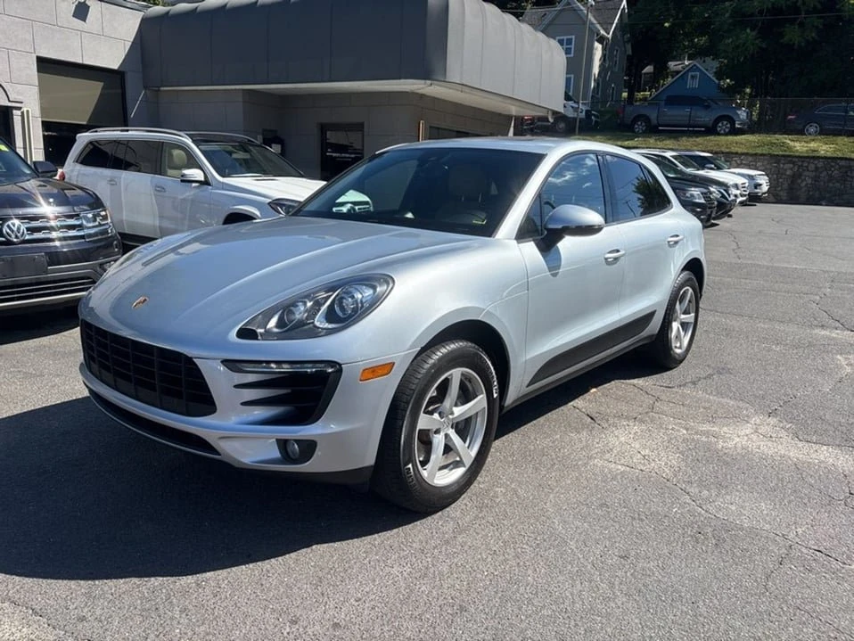 2017 Porsche Macan - Image 3 of 20
