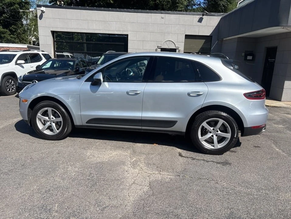 2017 Porsche Macan - Image 4 of 20