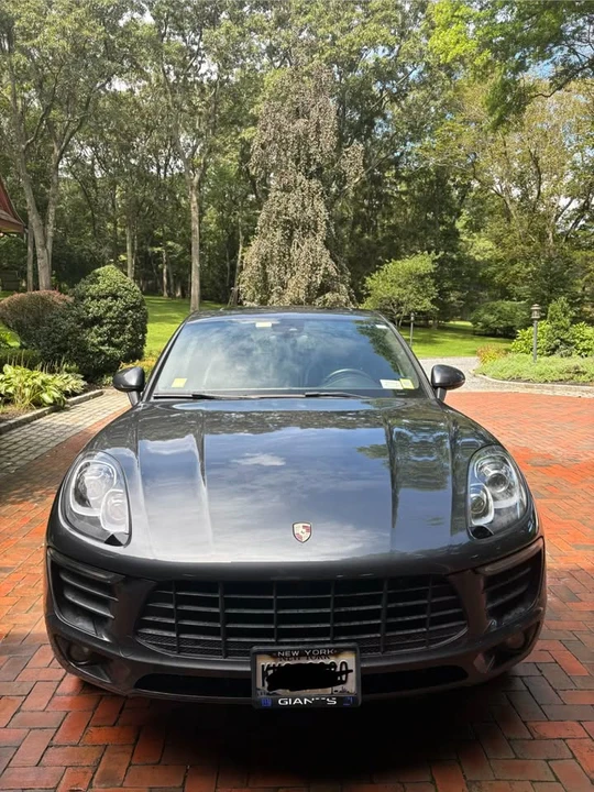 2017 Porsche Macan - Image 2 of 7